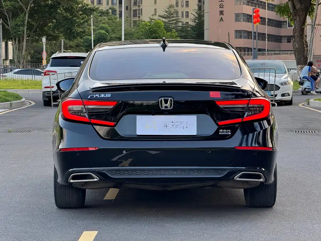 Honda Accord 2022 — фото 5