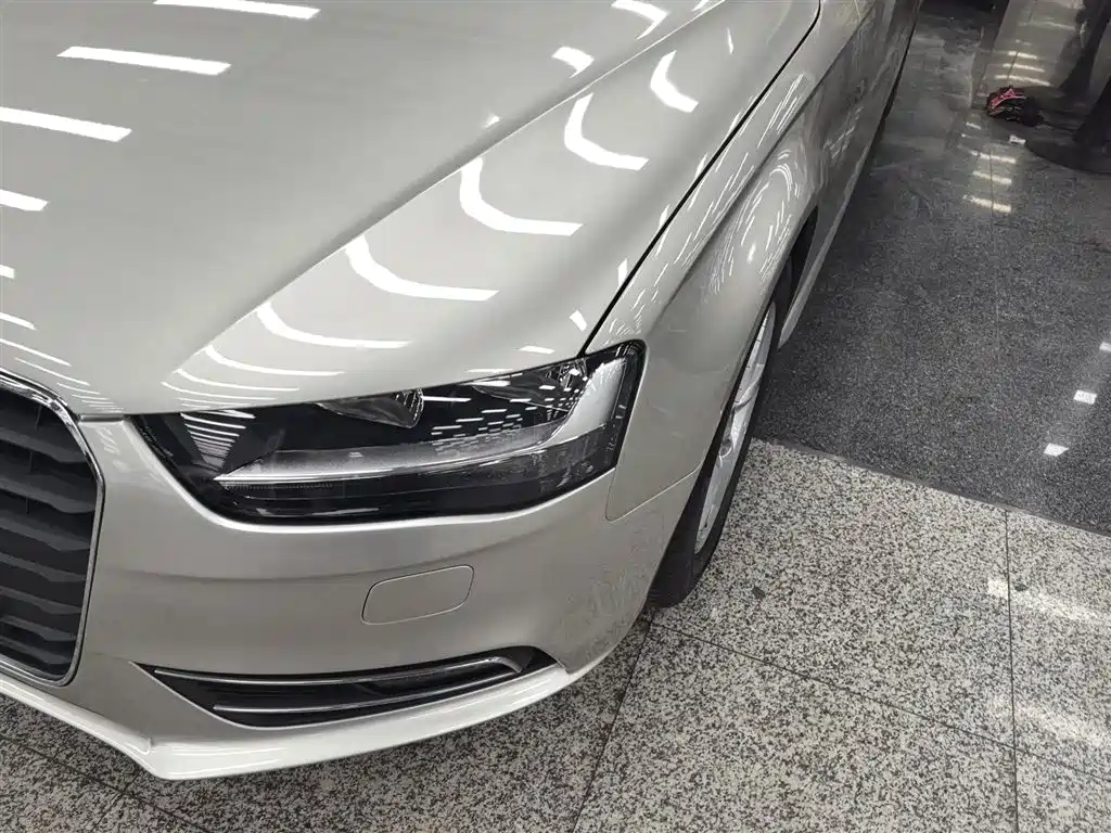 Audi A4L 2014 — фото 18