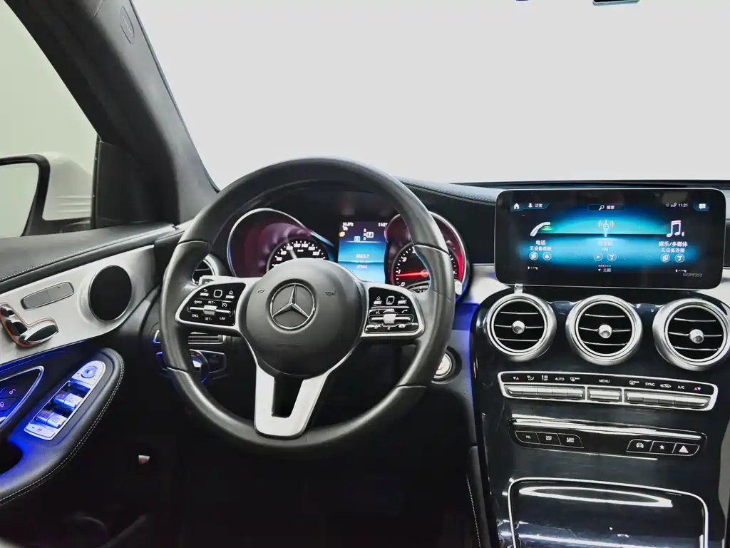 Mercedes-Benz GLC 2019 — фото 11