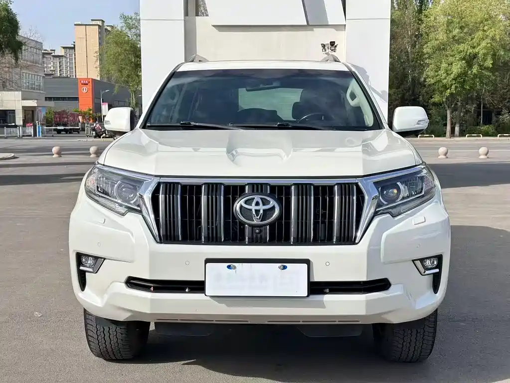 Toyota Prado 2020 — фото 2