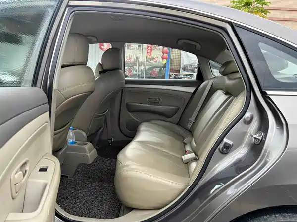 Nissan Sylphy 2015