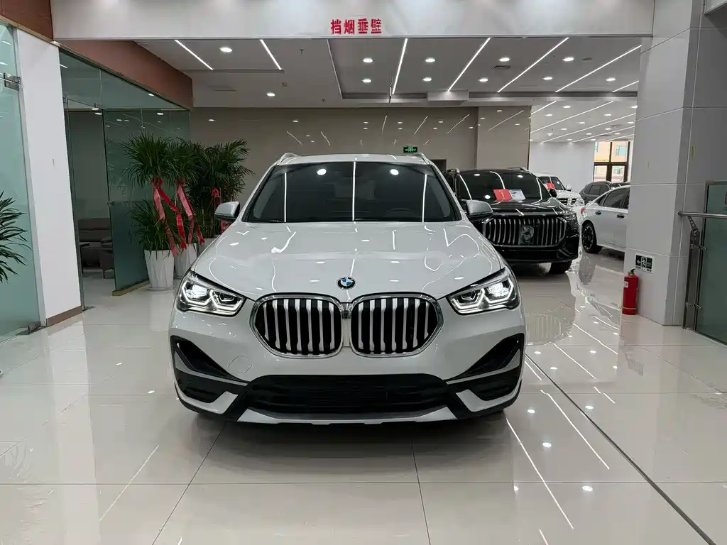 BMW X1 2021 — фото 2