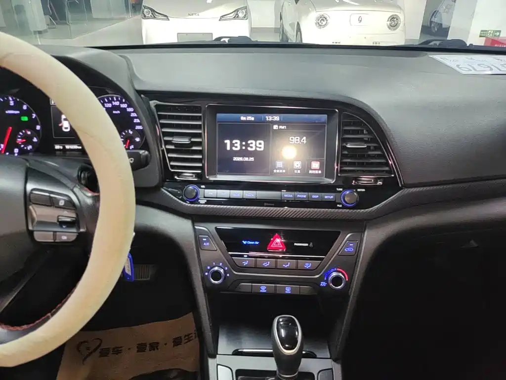Hyundai Celesta 2017 — фото 13