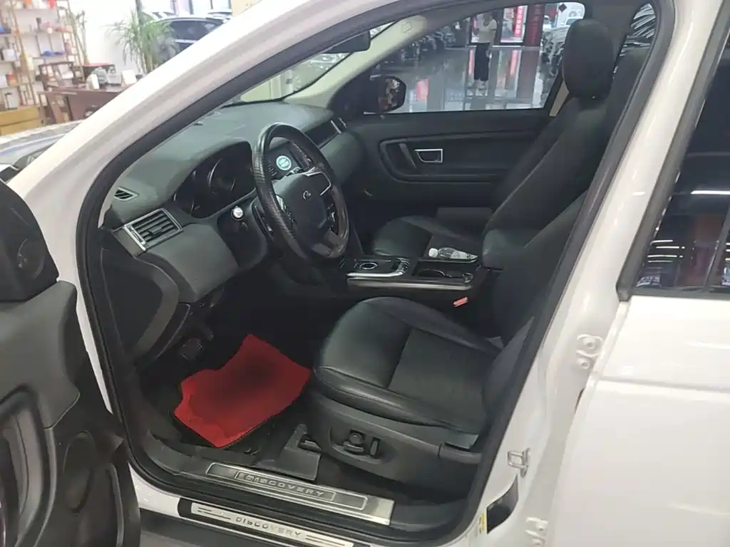 Land Rover Discovery Sport 2018 — фото 15