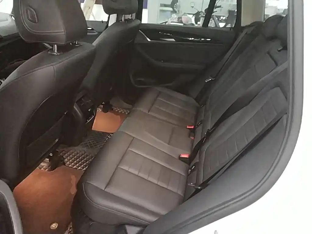 BMW X3 2018 — фото 17