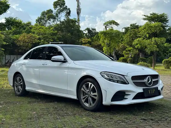 Mercedes-Benz C-Class 2021