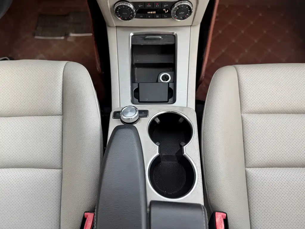 Mercedes-Benz GLK-Class 2012 — фото 16