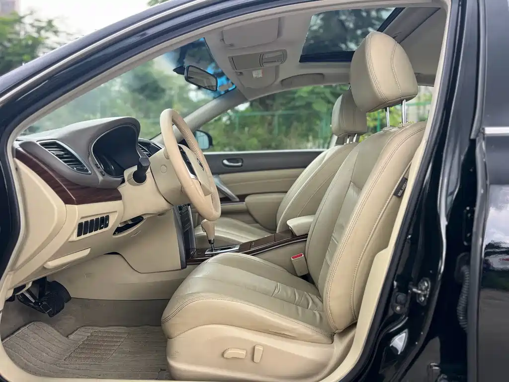 Nissan Teana 2010