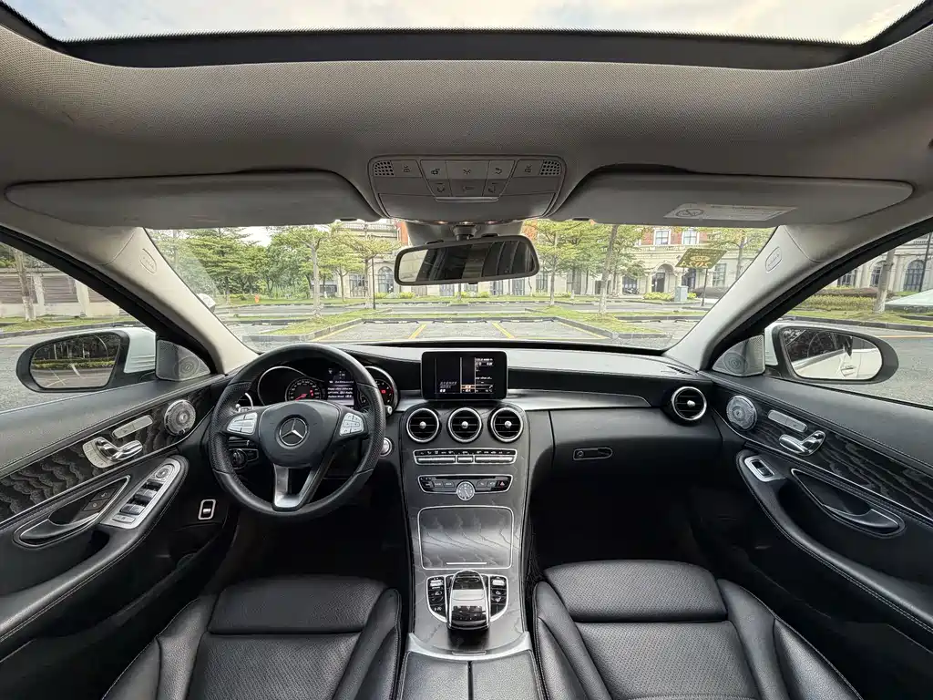 Mercedes-Benz C-Class 2016 — фото 10