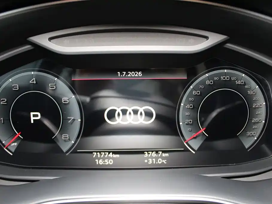 Audi Q7 2023 — фото 11