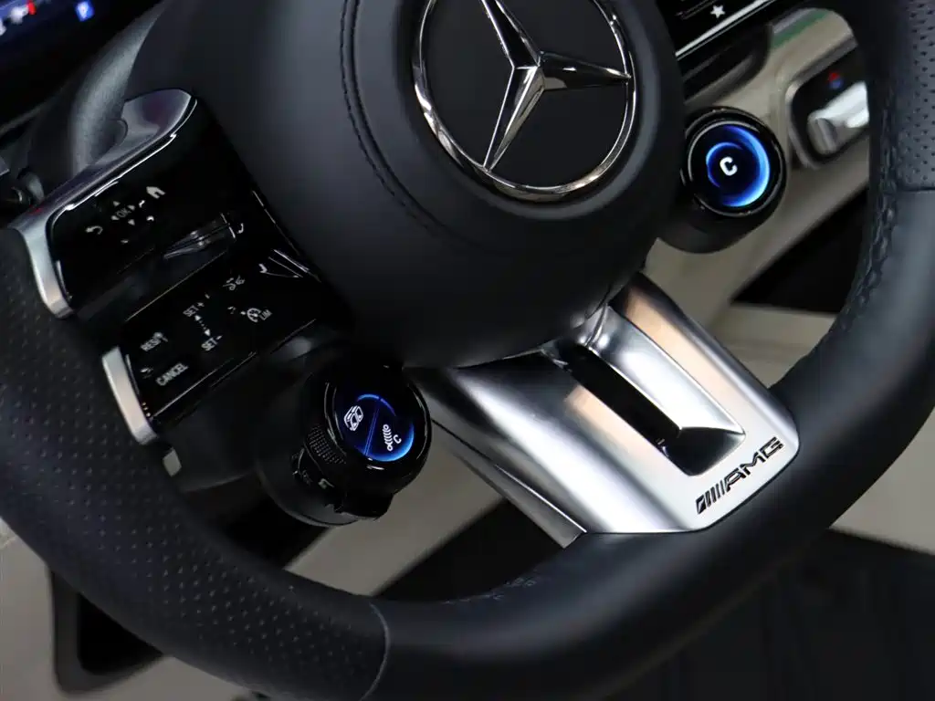 Mercedes-Benz GLE AMG 2024 — фото 9
