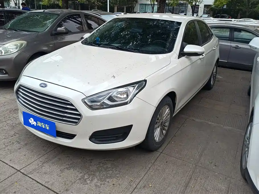 Ford Escort 2018