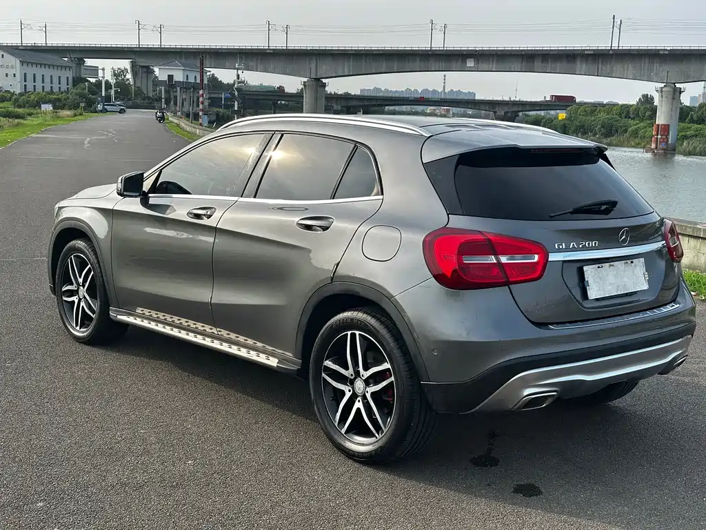 Mercedes-Benz GLA 2015 — фото 15
