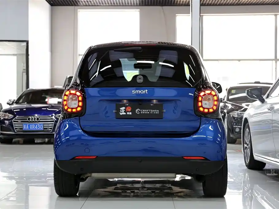 smart fortwo 2016 — фото 20