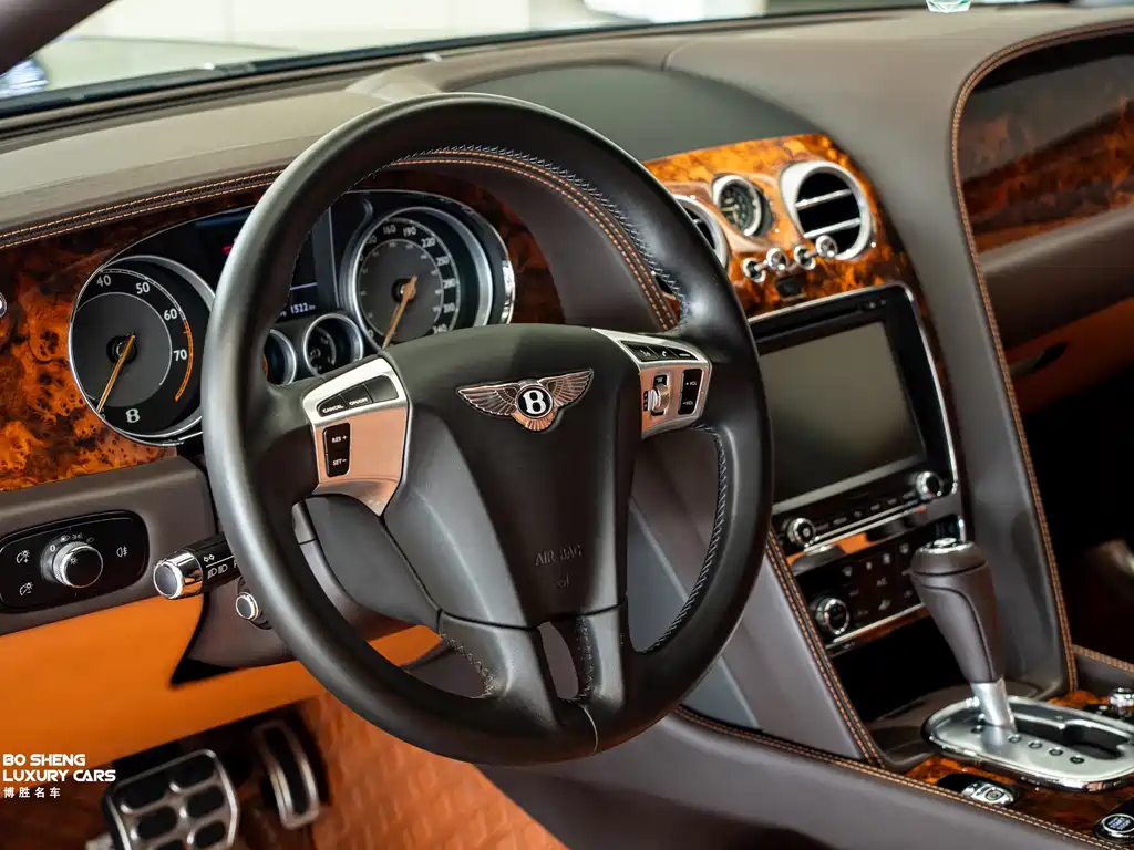 Bentley Continental 2012 — фото 12