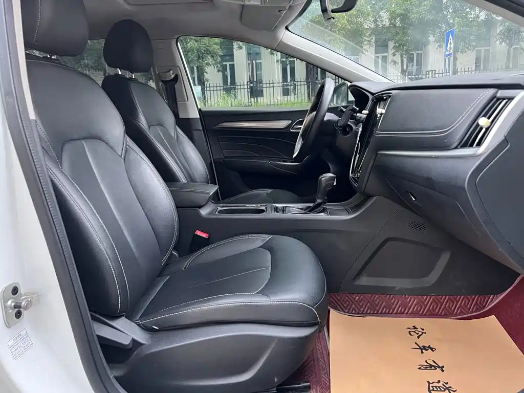 Roewe i6 Classic 2021 — фото 20