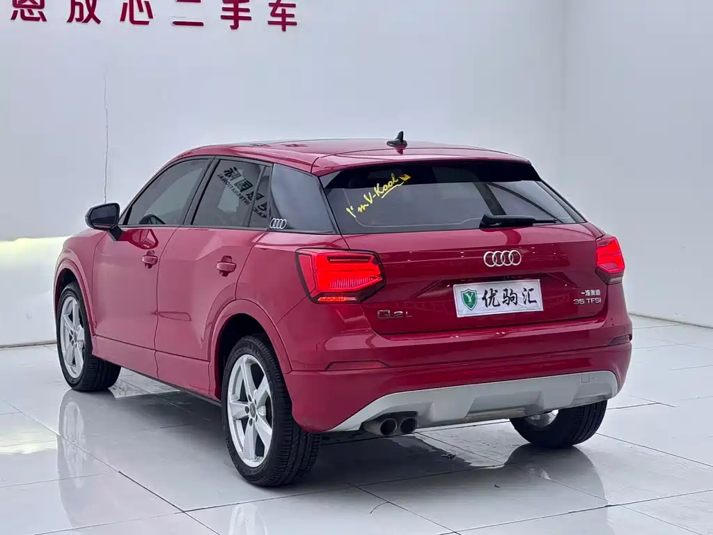 Audi Q2L 2019 — фото 6