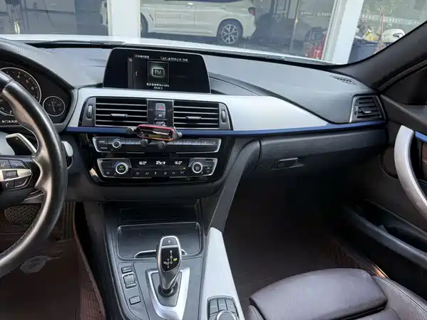 BMW 3 Series 2019