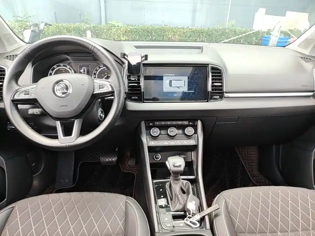 Skoda Karoq 2021 — фото 14