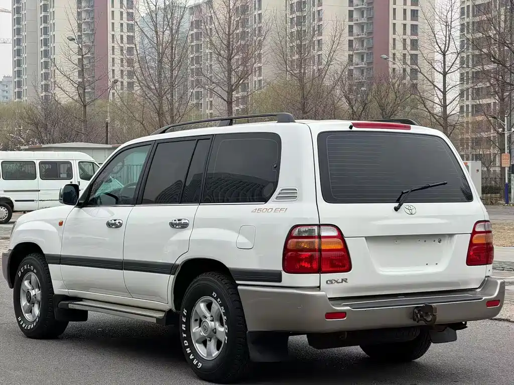 Toyota Land Cruiser 2002 — фото 7