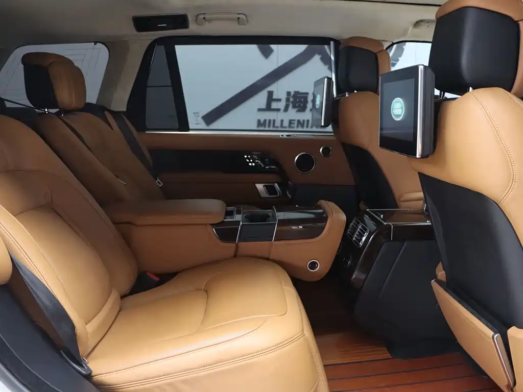 Land Rover Range Rover 2022 — фото 13