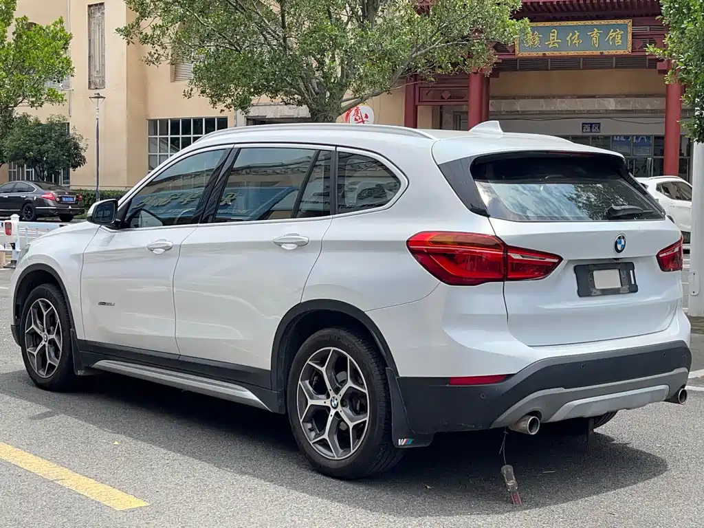 BMW X1 2017 — фото 4
