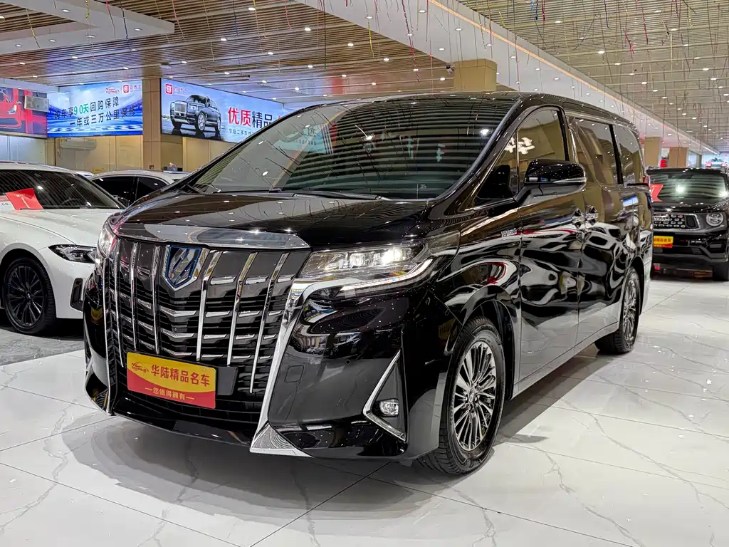 Toyota Alphard 2021 — фото 1