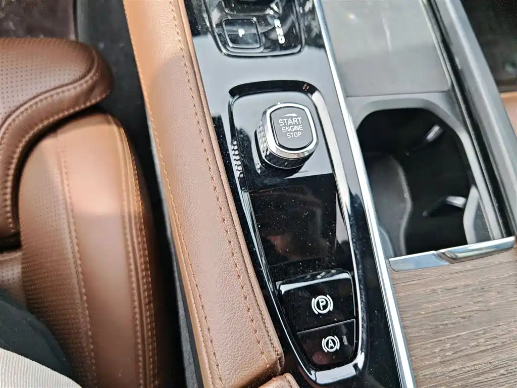 Volvo S90 2024 — фото 15