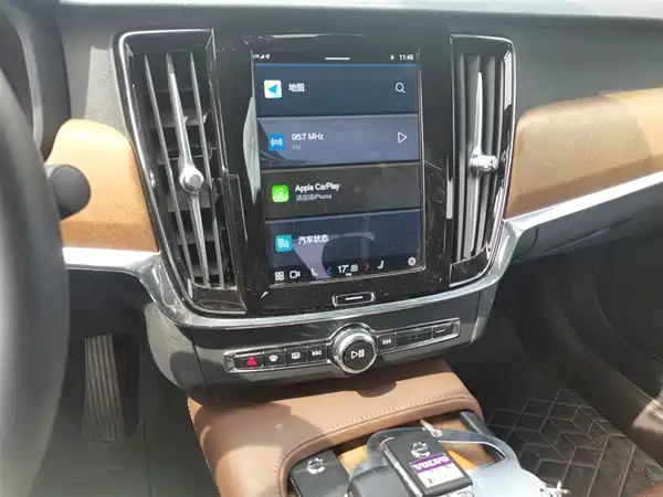 Volvo S90 2024