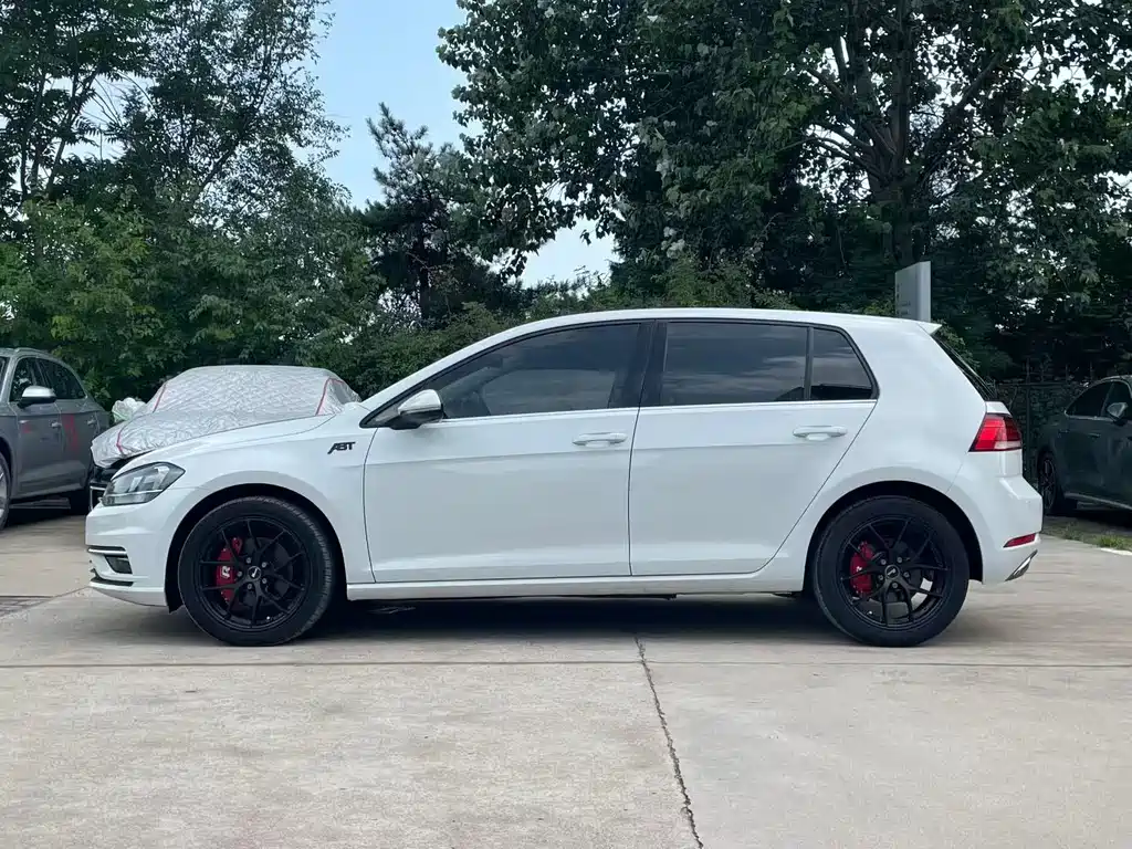 Volkswagen Golf 2020