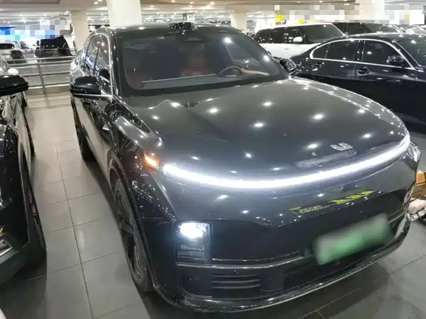 Li Auto L7 2025