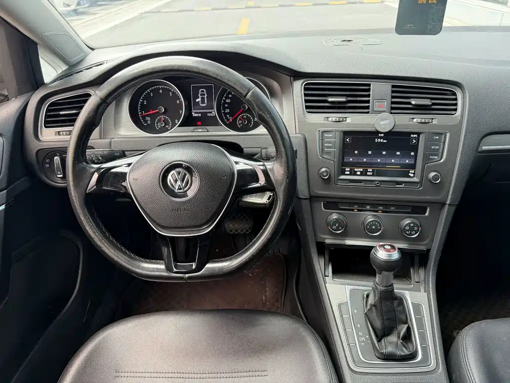 Volkswagen Golf 2016 — фото 9