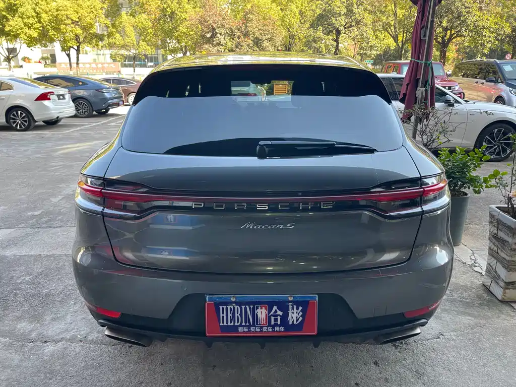 Porsche Macan 2019 — фото 28