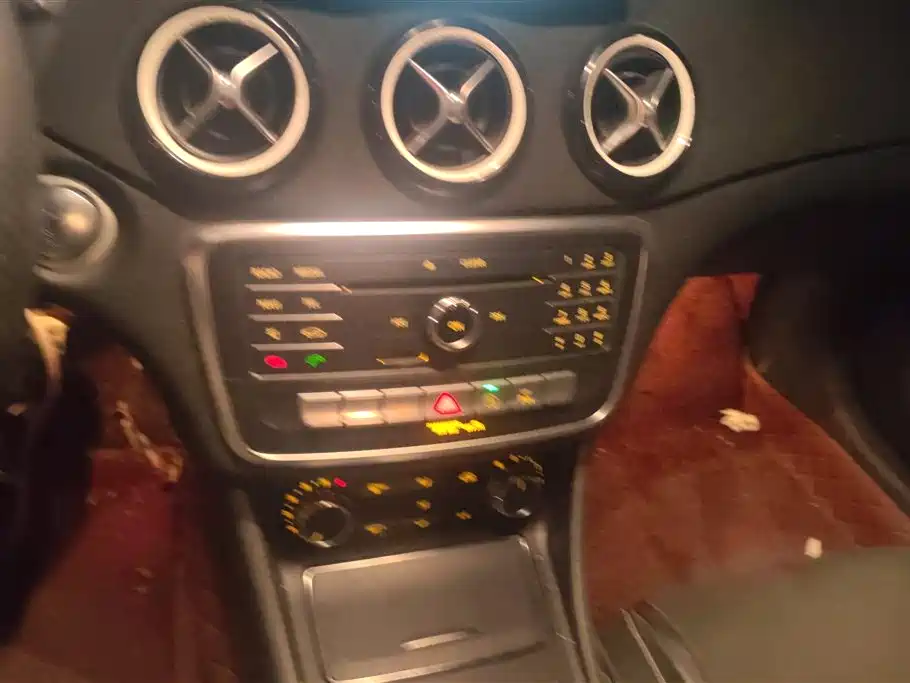 Mercedes-Benz CLA 2017 — фото 16
