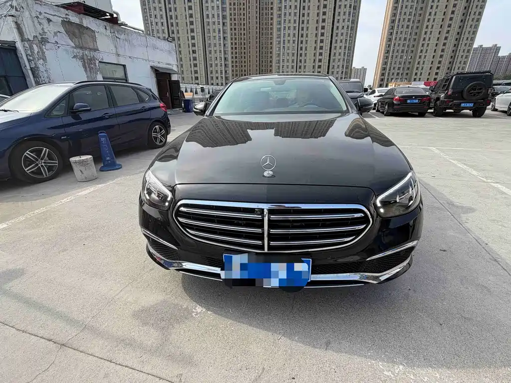 Mercedes-Benz E-Class 2023 — фото 2
