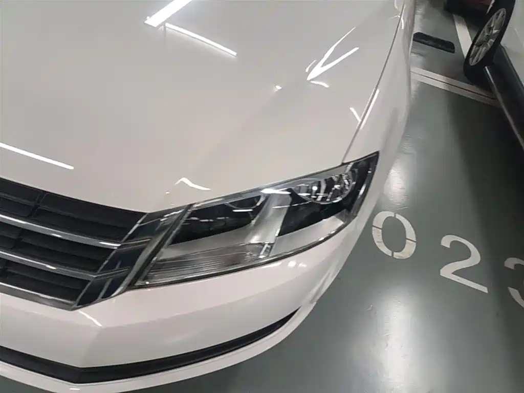 Volkswagen Lavida 2018 — фото 24
