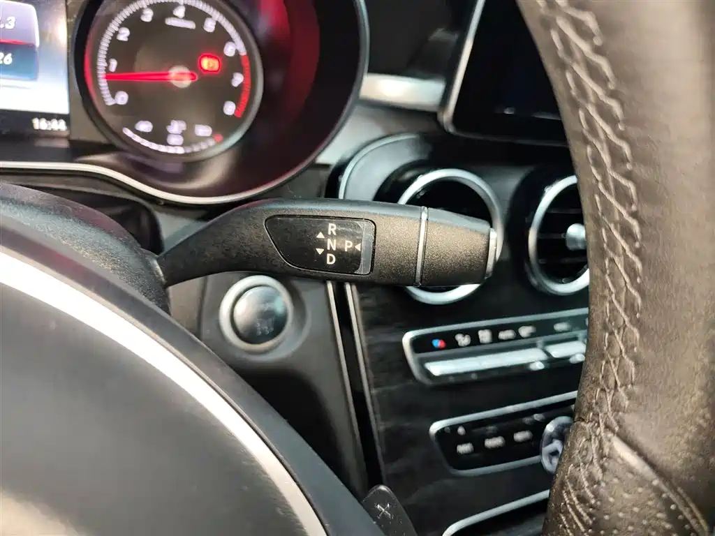 Mercedes-Benz C-Class 2018 — фото 14