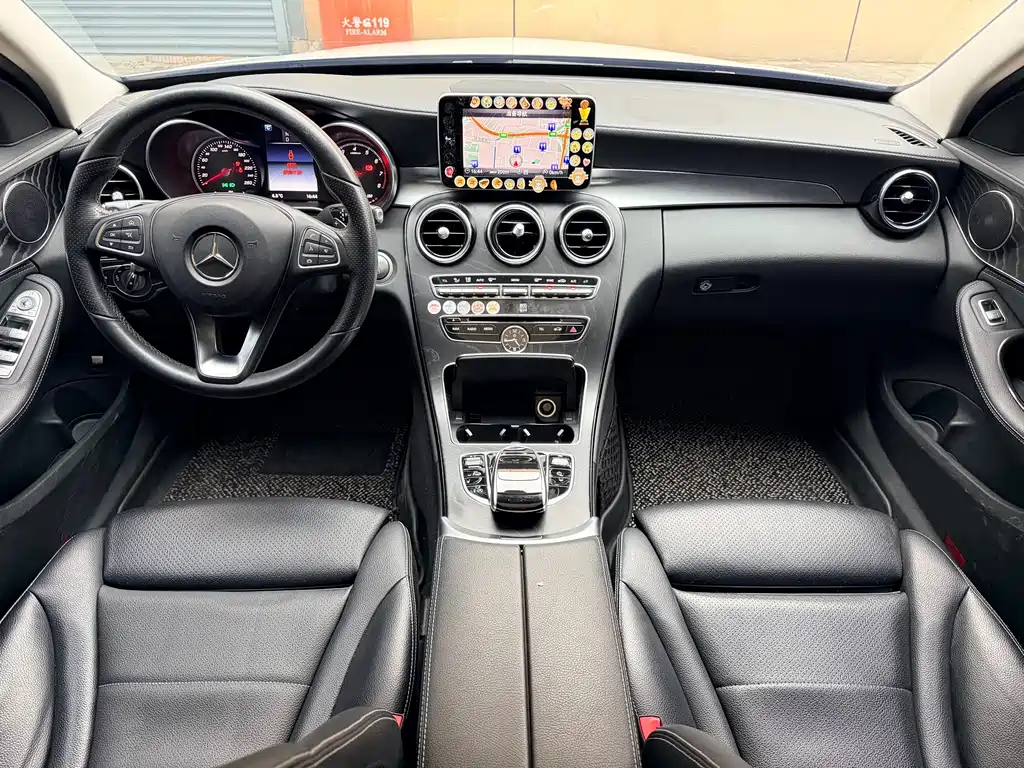 Mercedes-Benz C-Class 2017 — фото 11