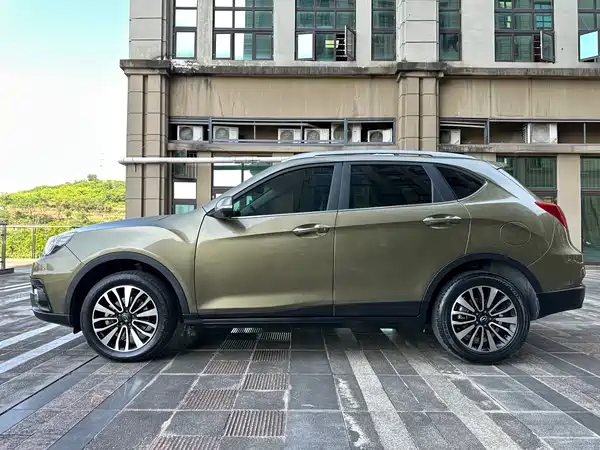 GAC Trumpchi GS5 Super 2015