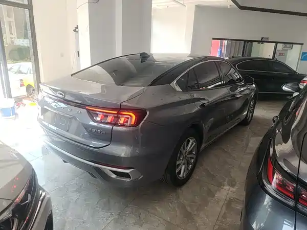 Ford Mondeo 2023