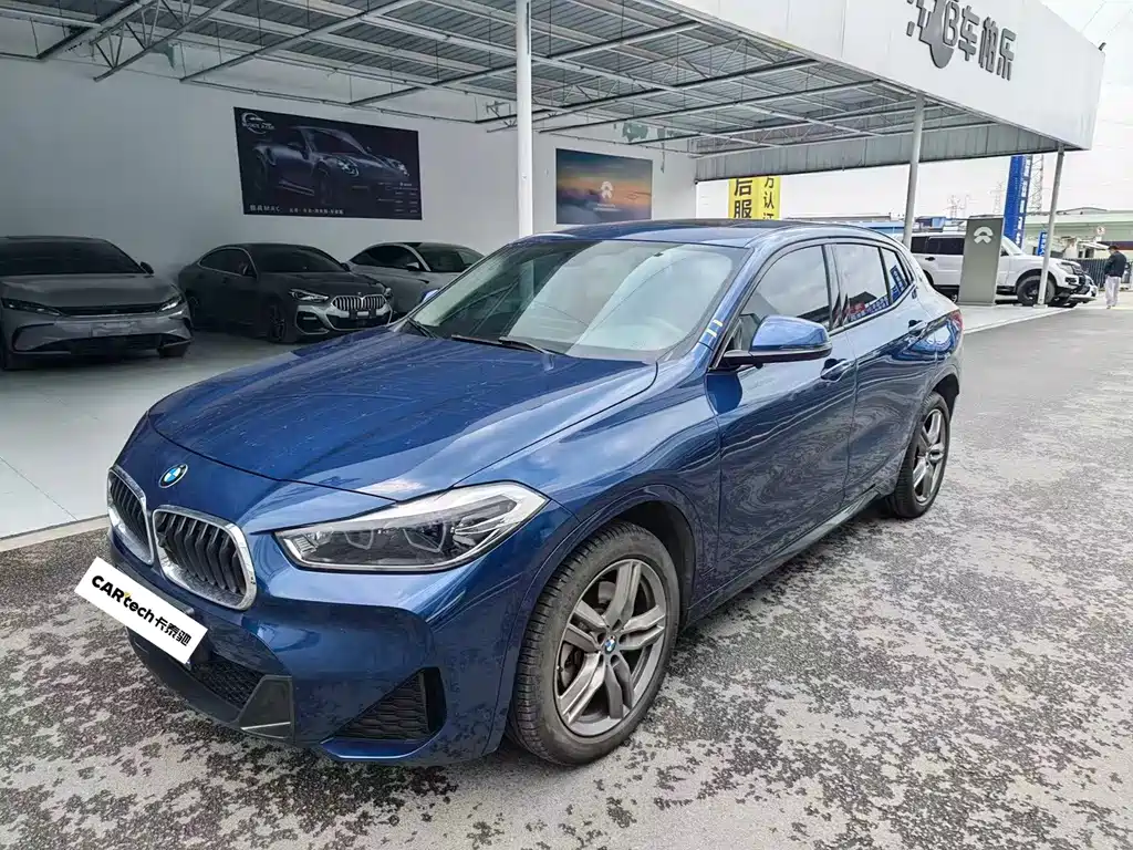 BMW X2 2022 — фото 1