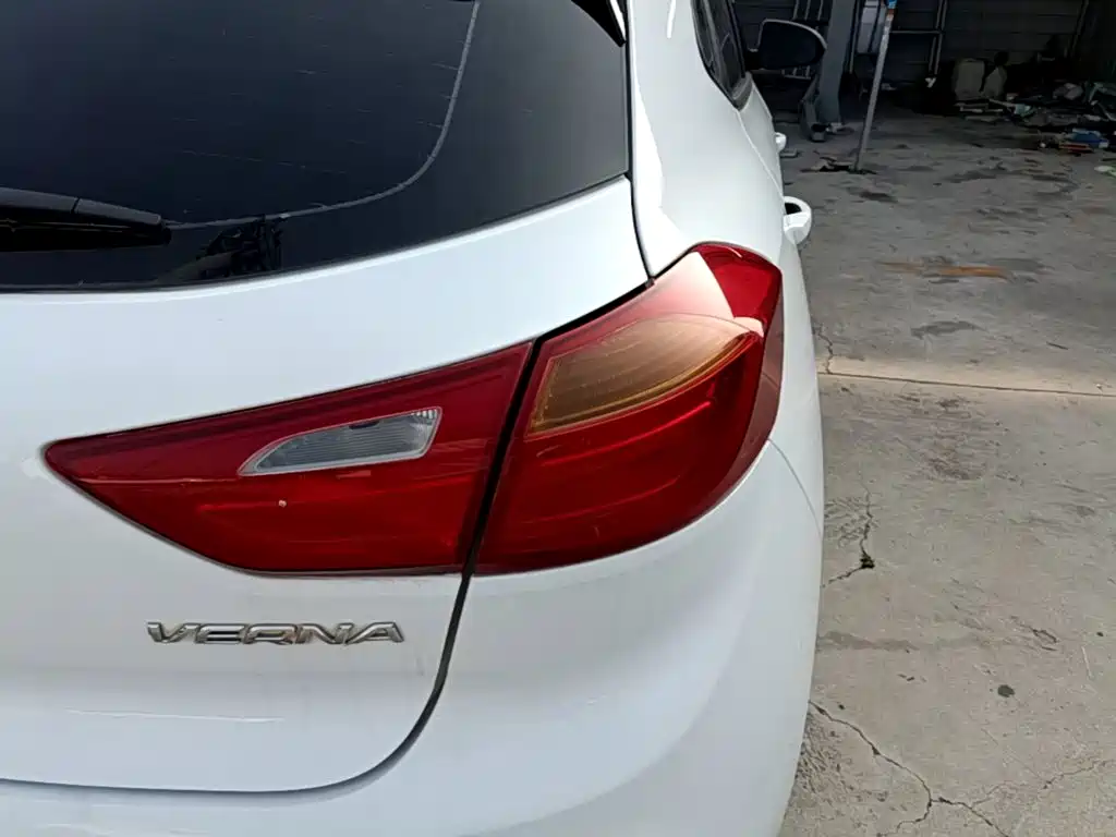 Hyundai Verna RV 2018 — фото 8