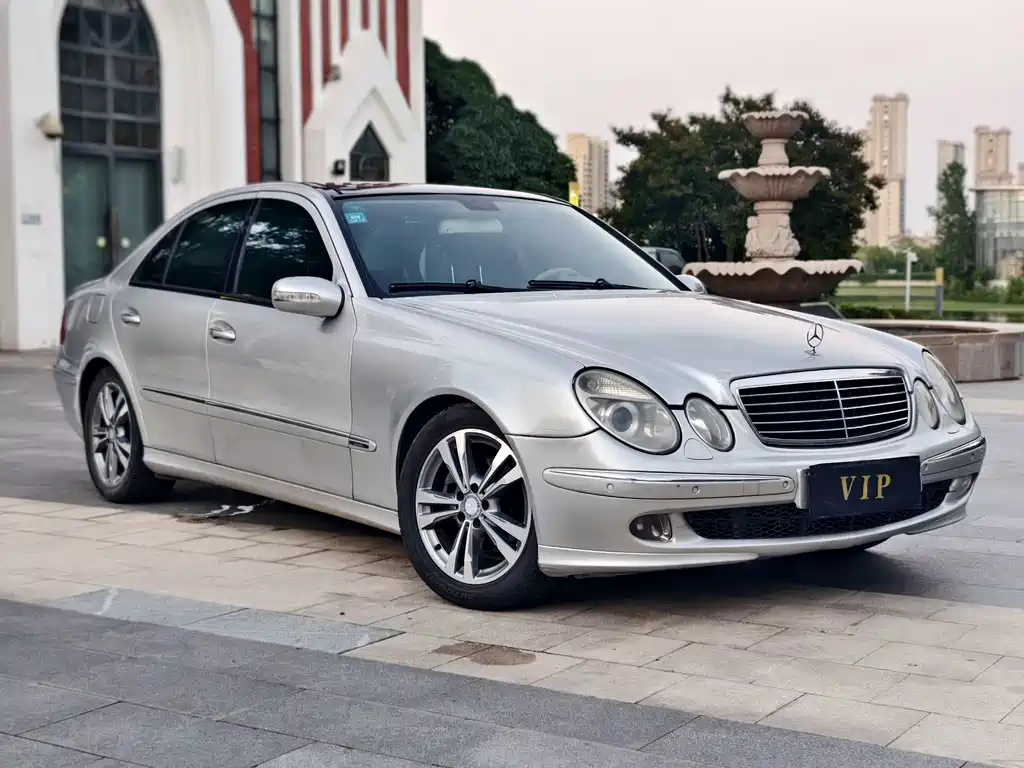 Mercedes-Benz E-Class 2004