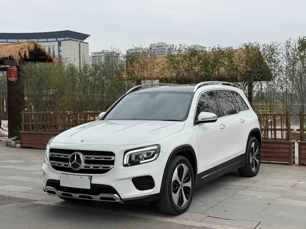 Mercedes-Benz GLB 2023 — фото 15