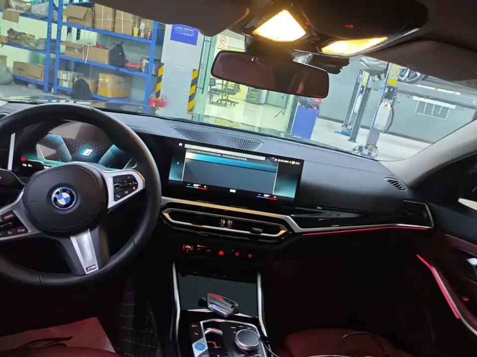 BMW i3 2023