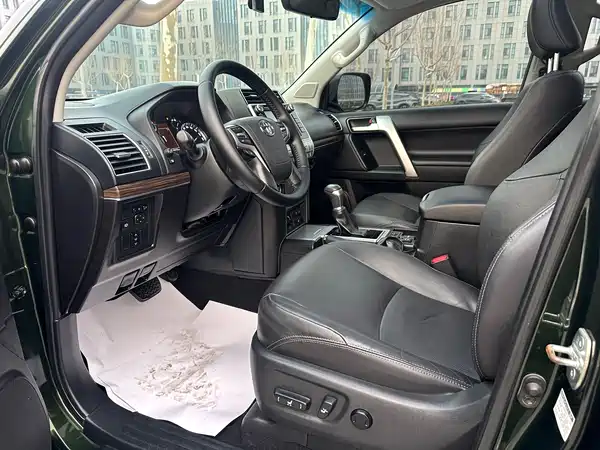 Toyota Prado 2019