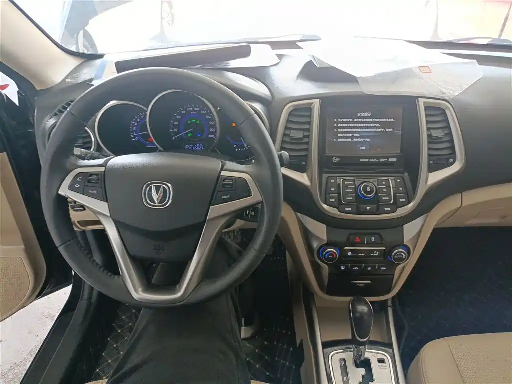 Changan Eado 2016 — фото 10