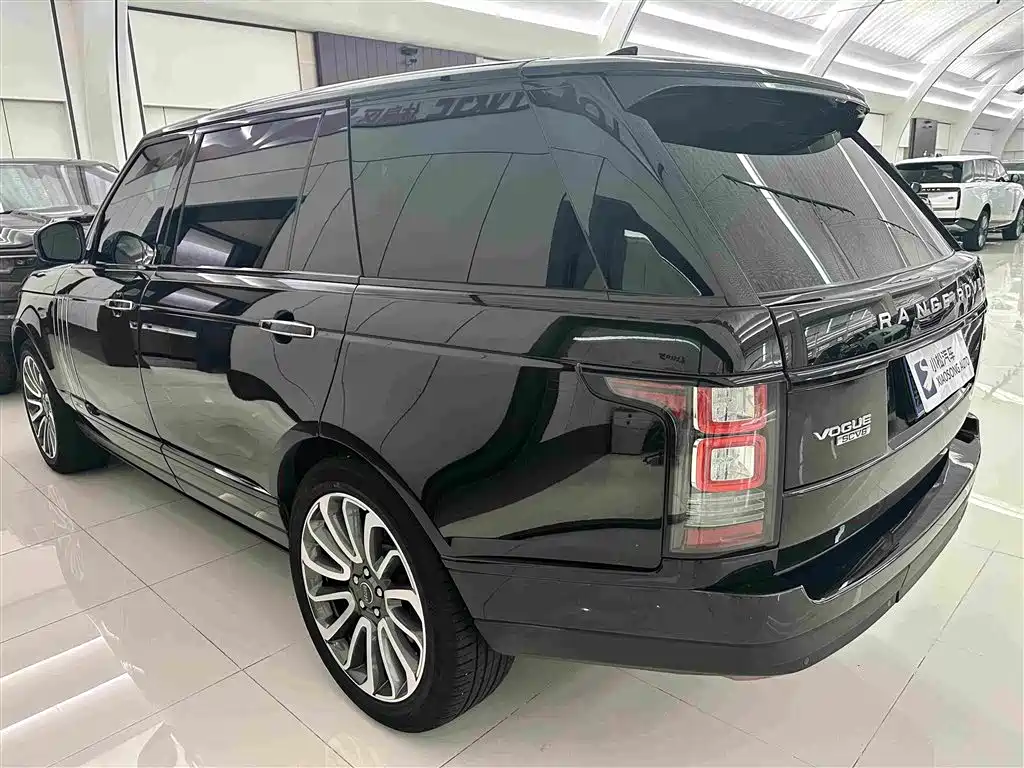 Land Rover Range Rover 2017 — фото 12