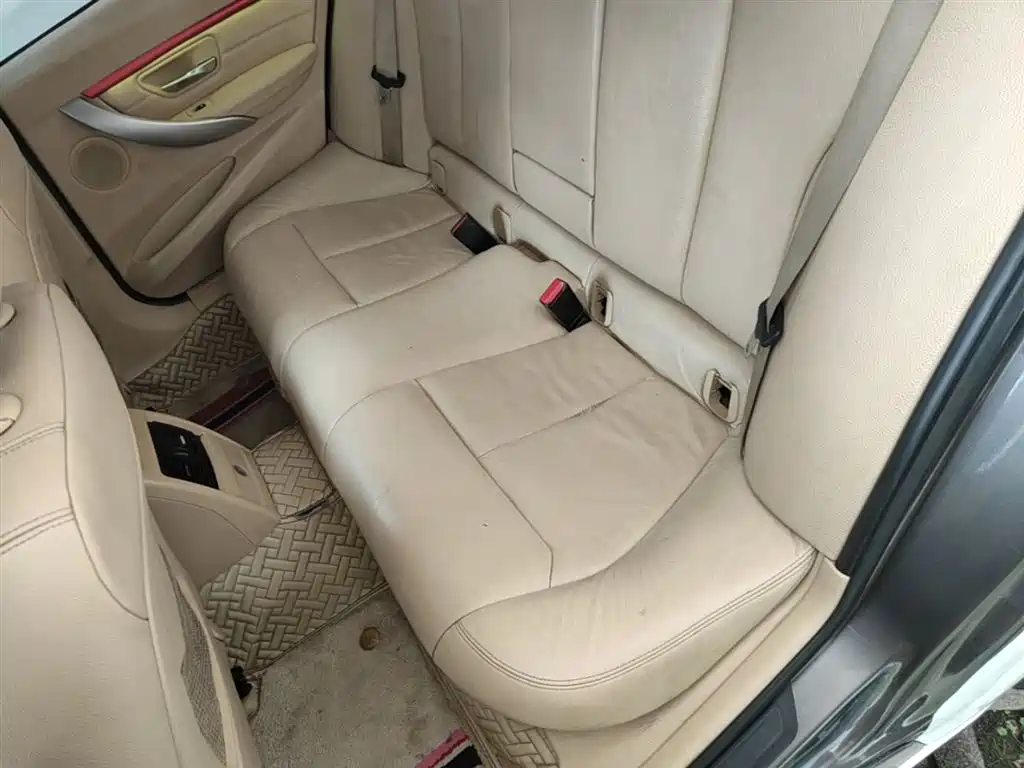 BMW 3 Series 2014 — фото 17