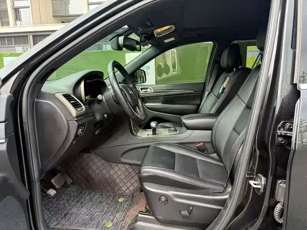 Jeep Grand Cherokee 2013
